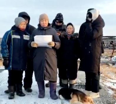 &laquo;Мы забытые люди на большой свалке&raquo;: авторы жалобы Бастрыкину показали ямальскую деревню без воды и еды