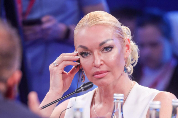 Стало известно, как дочь Волочковой отреагировала на новую выходку матери