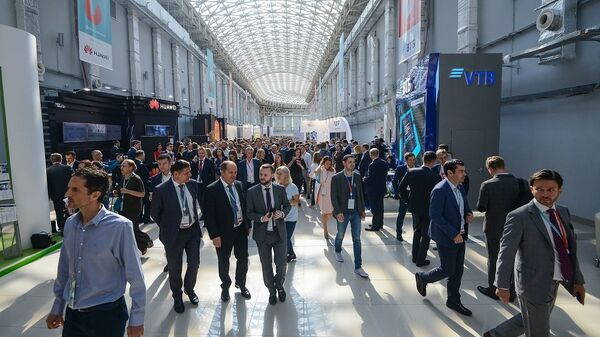 В Сириусе стартовал форум инновационных финансовых технологий Finopolis