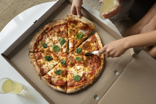 Pizza Hut планирует в Великобритании массовые увольнения Pizza Hut планирует в Великобритании массовые увольнения