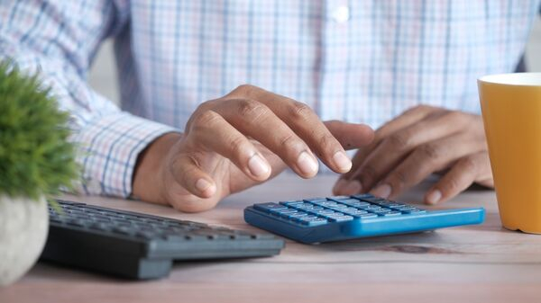 "Финуслуги": средняя ставка по годовому вкладу в банках упала ниже 14% "Финуслуги": средняя ставка по годовому вкладу в банках упала ниже 14%