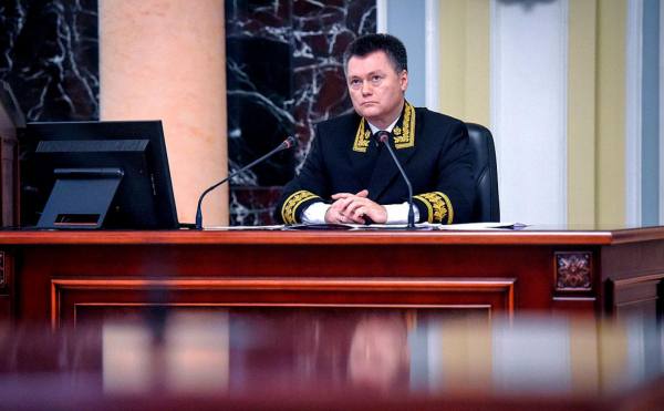 Краснов призвал внедрять в работу судов искусственный интеллект
Краснов призвал внедрять в работу судов искусственный интеллект