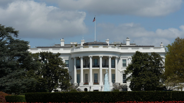 Шумер назвал переговоры с Трампом по бюджету единственным способом избежать шатдауна Шумер назвал переговоры с Трампом по бюджету единственным способом избежать шатдауна