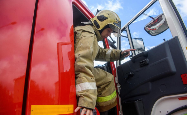 
                    В Пермском крае в результате атаки дронов пострадал жилой дом
                