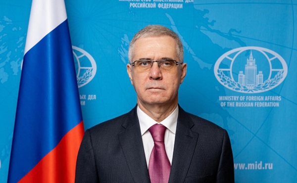 МИД Румынии выразил протест послу России из-за падения обломков дрона
МИД Румынии выразил протест послу России из-за падения обломков дрона