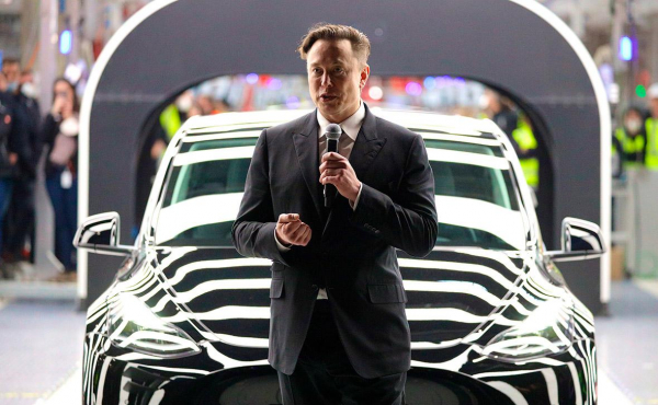 Tesla предложила Маску отказаться от зарплаты и получить $1 трлн
Tesla предложила Маску отказаться от зарплаты и получить $1 трлн