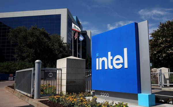 WSJ узнала об «отравленной пилюле» в сделке Intel с властями США
WSJ узнала об «отравленной пилюле» в сделке Intel с властями США