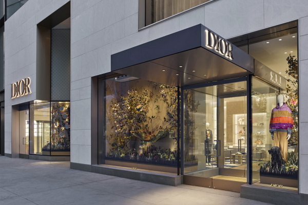 Dior открыл в Нью-Йорке четырехэтажный флагманский магазин (ФОТО) Dior открыл в Нью-Йорке четырехэтажный флагманский магазин (ФОТО)